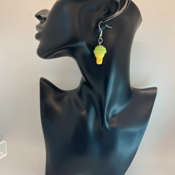Ice Cream Earrings - Summer Earrings - Beach Vacation Earrings - Dessert Earring - Picture 8 of 10